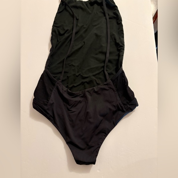 Fella x Free People Mad Max mesh side Elegant Black One-Piece Swimsuit XS - Picture 7 of 15